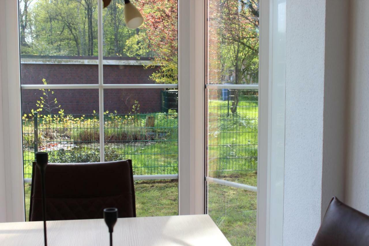 Ferienhaus An Der Grenze Zu Hamburg Zentrale Lage ノイ・ヴルムシュトルフ エクステリア 写真