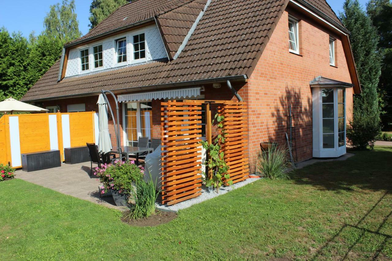 Ferienhaus An Der Grenze Zu Hamburg Zentrale Lage ノイ・ヴルムシュトルフ エクステリア 写真